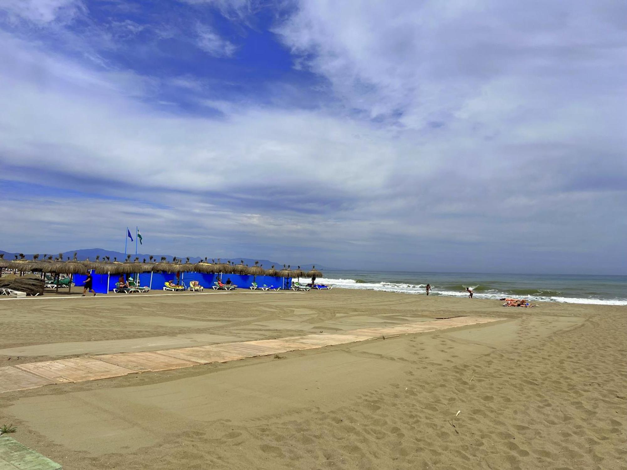 Ferienwohnung Acogedor En La Carihuela Con Plaza De Garaje Garantizada! Sol Montemar Torremolinos Exterior foto